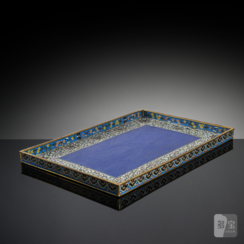 A rare rectangular cloisonné tray with lotus and shou characters - 图1
